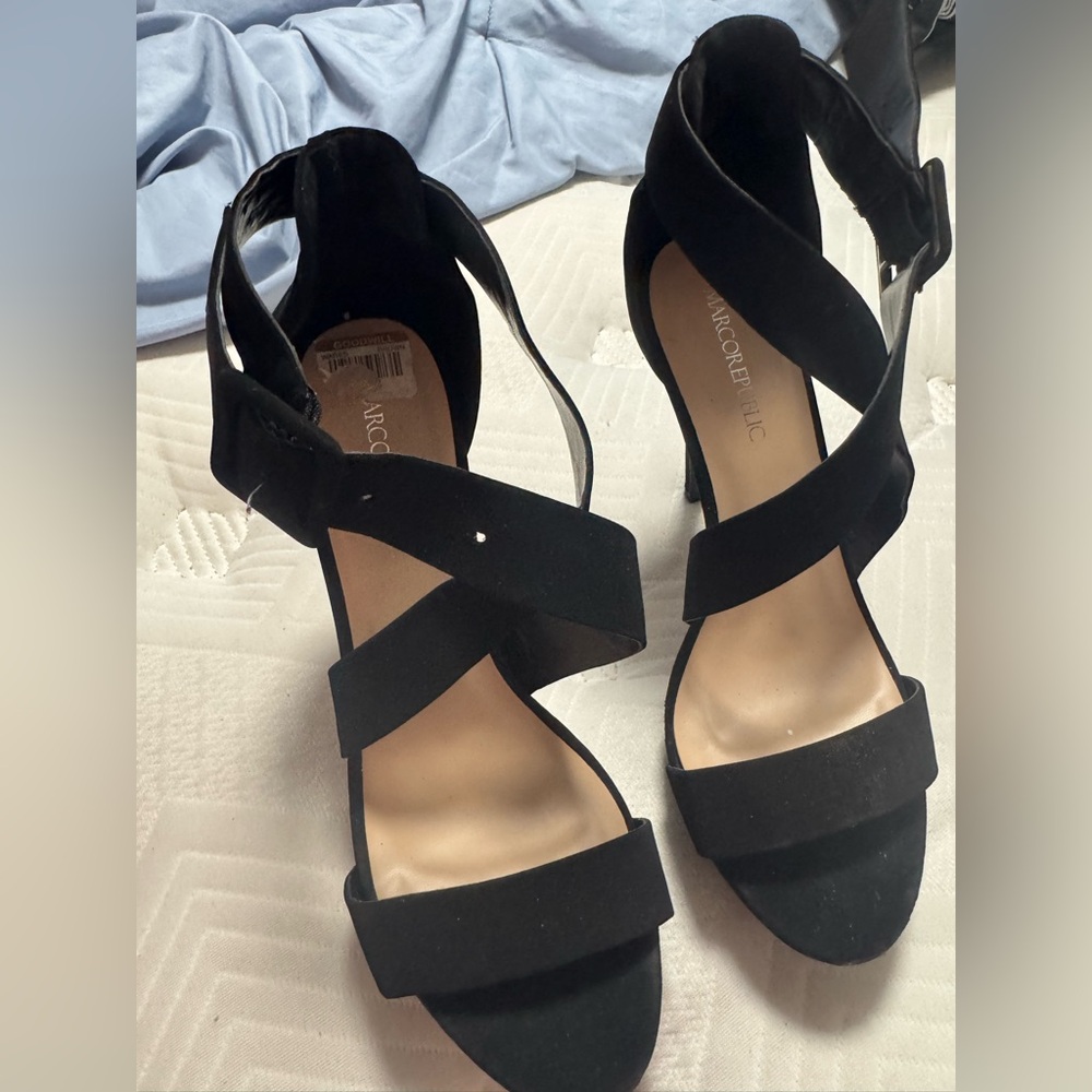Black Strappy Women's Sandals Marco republic